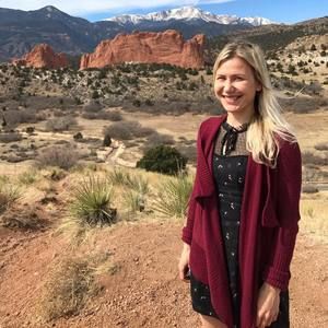 Meet your Posher, Elena